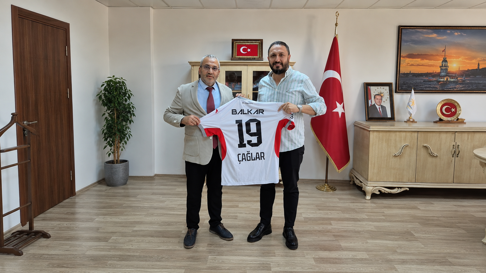 Özdilli’den İl Millî Eğitim Müdürü Çağlar’a Ziyaret